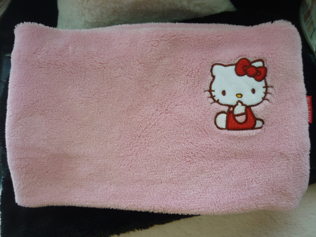 ที่อุ่นคอ Neck warmer Kitty ลิขสิทธิ์แท้ ผ้าฟลีซหนานุ่ม 2 ชั้น