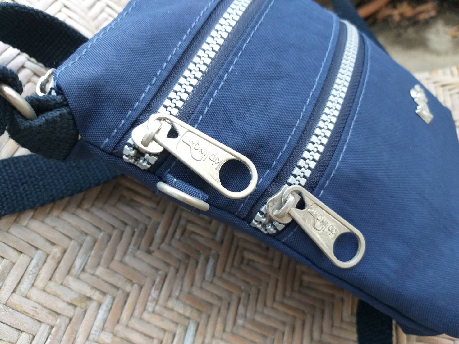 กระเป๋าสะพาย Kipling ของแท้