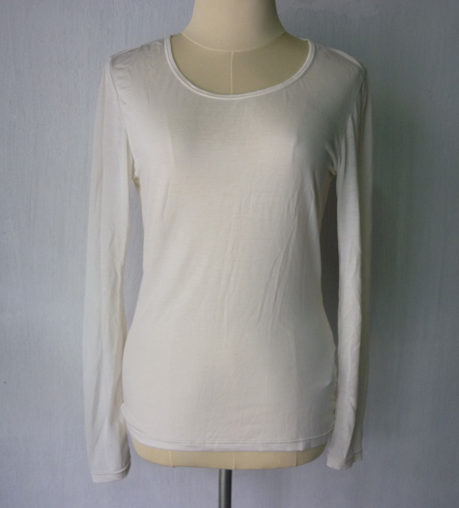 เสื้อฮีทเทคหญิง สีขาว Uniqlo Heattech Sz M