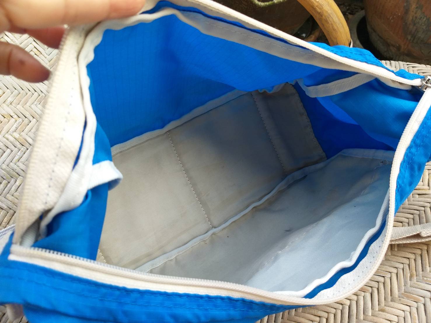 กระเป๋าสะพาย adidas ของแท้ น่ารักมาก