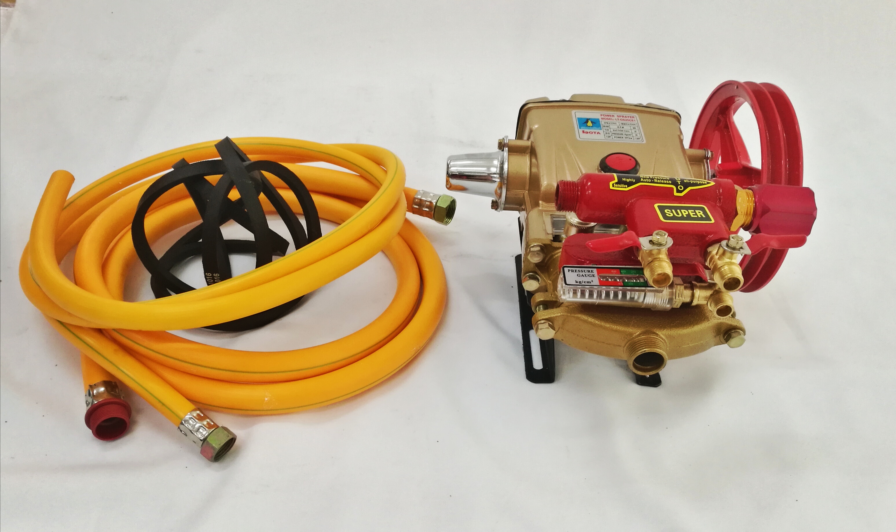 ปั๊มสามสูบพ่นยา รุ่นออโต้ 1นิ้ว ส่งฟรี