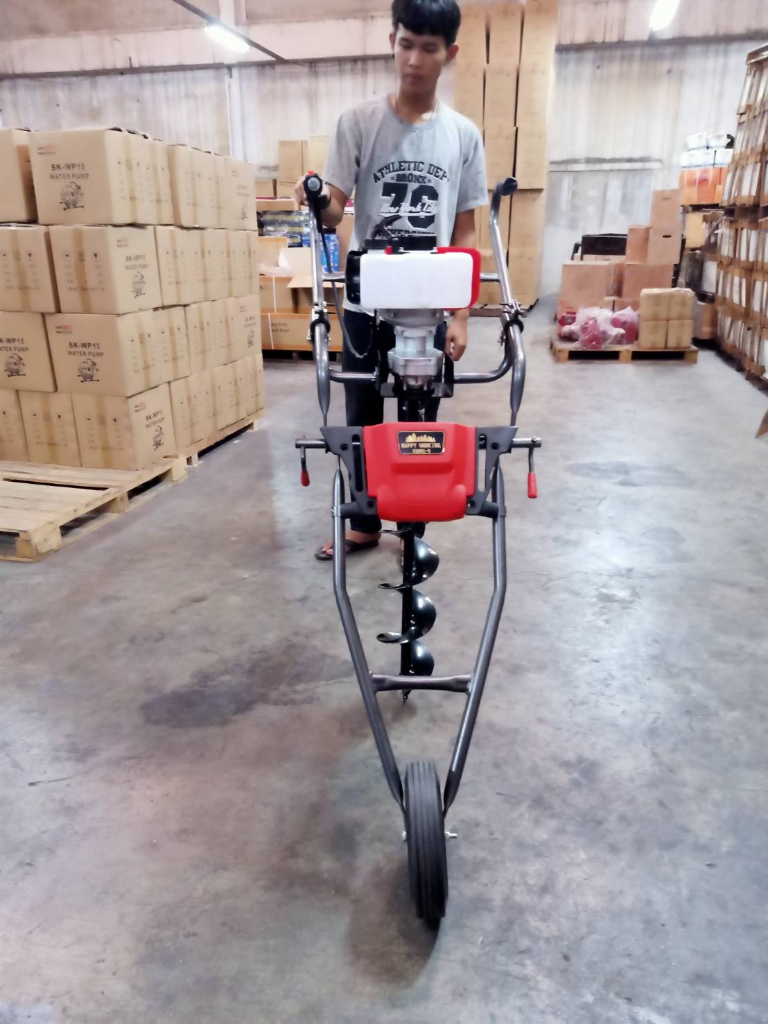 เครื่องขุดเจาะดิน skyline พร้อมโครงล้อเข็น 52cc ไม่รวมดอกเจาะ