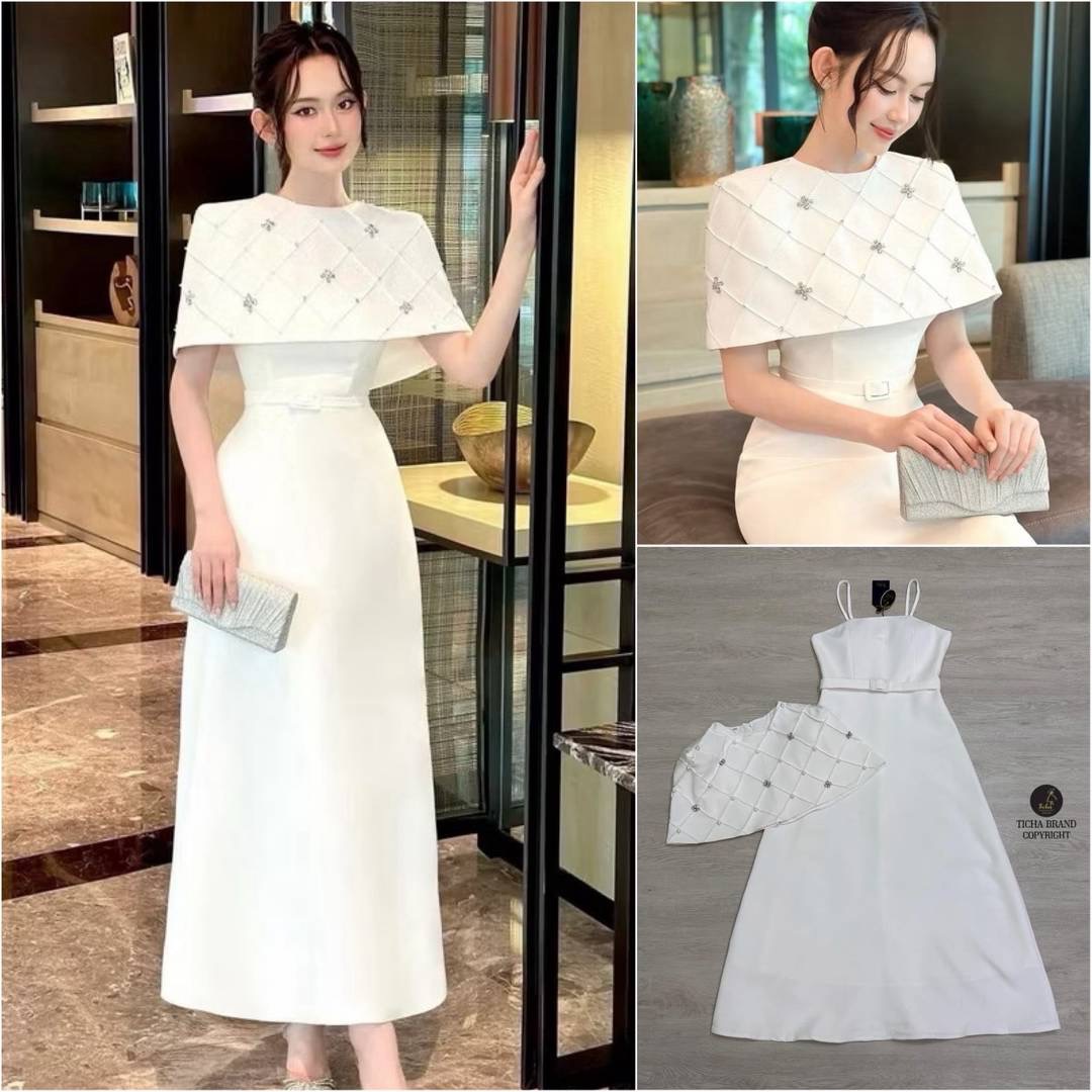 Set 2 ชิ้น Maxi เดรสเดี่ยวสีขาว อกเสริมฟองน้ำ ซิปหลังช่อนอย่างดี อกเอวเข้ารูป ตัวกระโปรงบานออกเล็กน้อย มีชับใน เพิ่มความหรู ดูแพง ด้วยเสื้อคลุมไหล่ ใส่สบาย : สินค้าคุณภาพ (พร้อมส่ง)