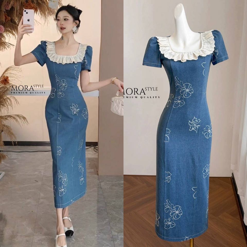 เดรสยีนส์ตัวยาว แต่งระบายฉลุช่วงอก ตัวชุดแต่งลายดอกไม้ ทรงสวยผ้าดี ใส่สบาย : สินค้าคุณภาพ (พร้อมส่ง)