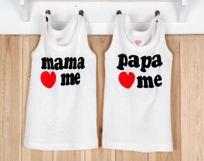 [แพคคู่] เสื้อกล้ามเด็ก 0-2 ขวบ เสื้อแขนกุดเด็ก เสื้อกล้ามเด็กผู้หญิง เสื้อกล้ามเด็กชาย เสื้อเด็กเล็ก สีขาวสกรีนลาย mama & papa <3 me