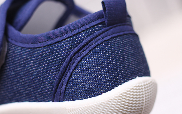 รองเท้าเด็กหัดเดิน สีน้ำเงินลายกระต่าย (เท้ายาว 10-11 ซม.)