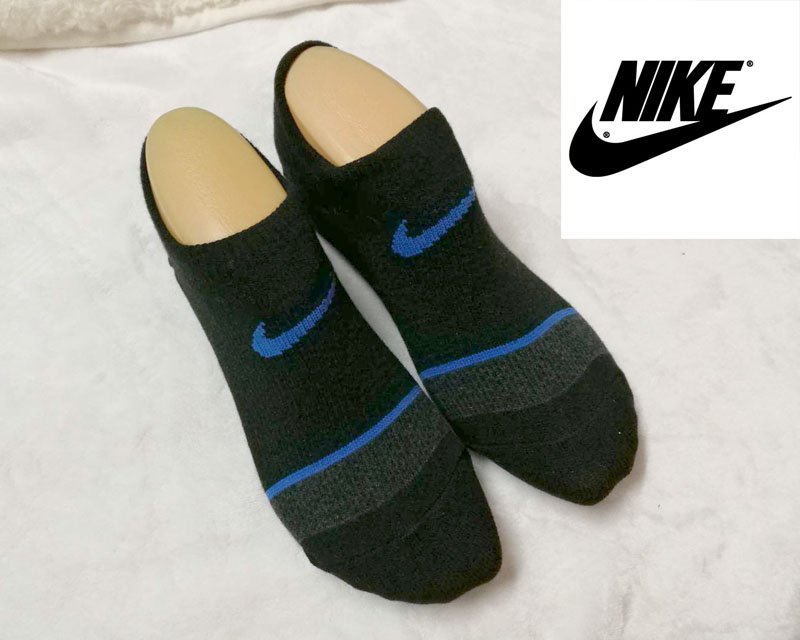 ถุงเท้าหญิง NIKE