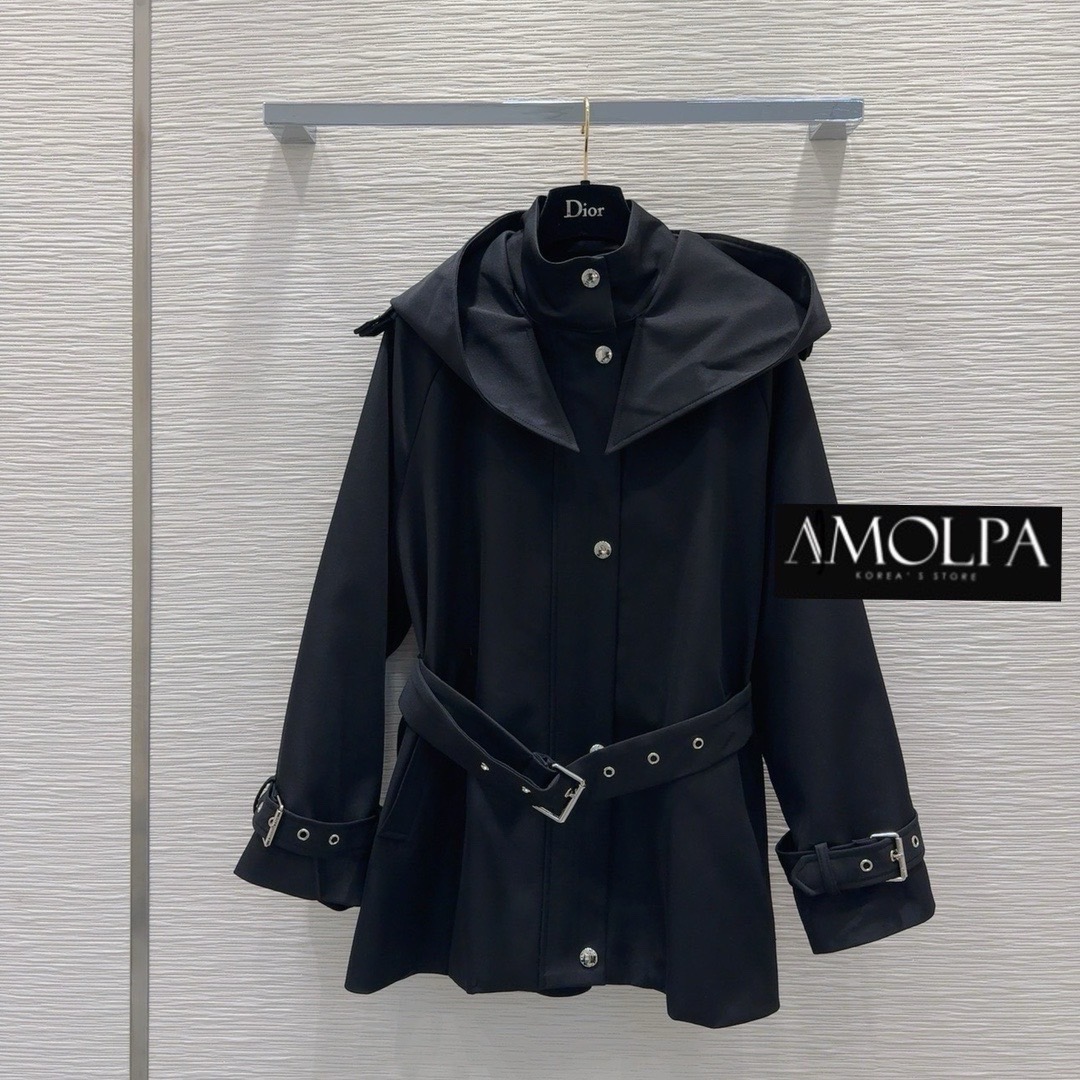 โค้ช CD งาน hiend 1 : 1 เลยน้า งานสวยสุด ปัง.... รุ่นนี้งานนดีมากค่ะ พรีเมียมมม ด้านในเป็นบุนวมมม ห้ามพลาดน้า !! ใส่สบาย : สินค้าคุณภาพ (พร้อมส่ง)