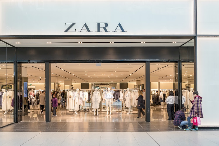 หมวกปีกกว้างเส้นใยพืช ZARA (ของใหม่)