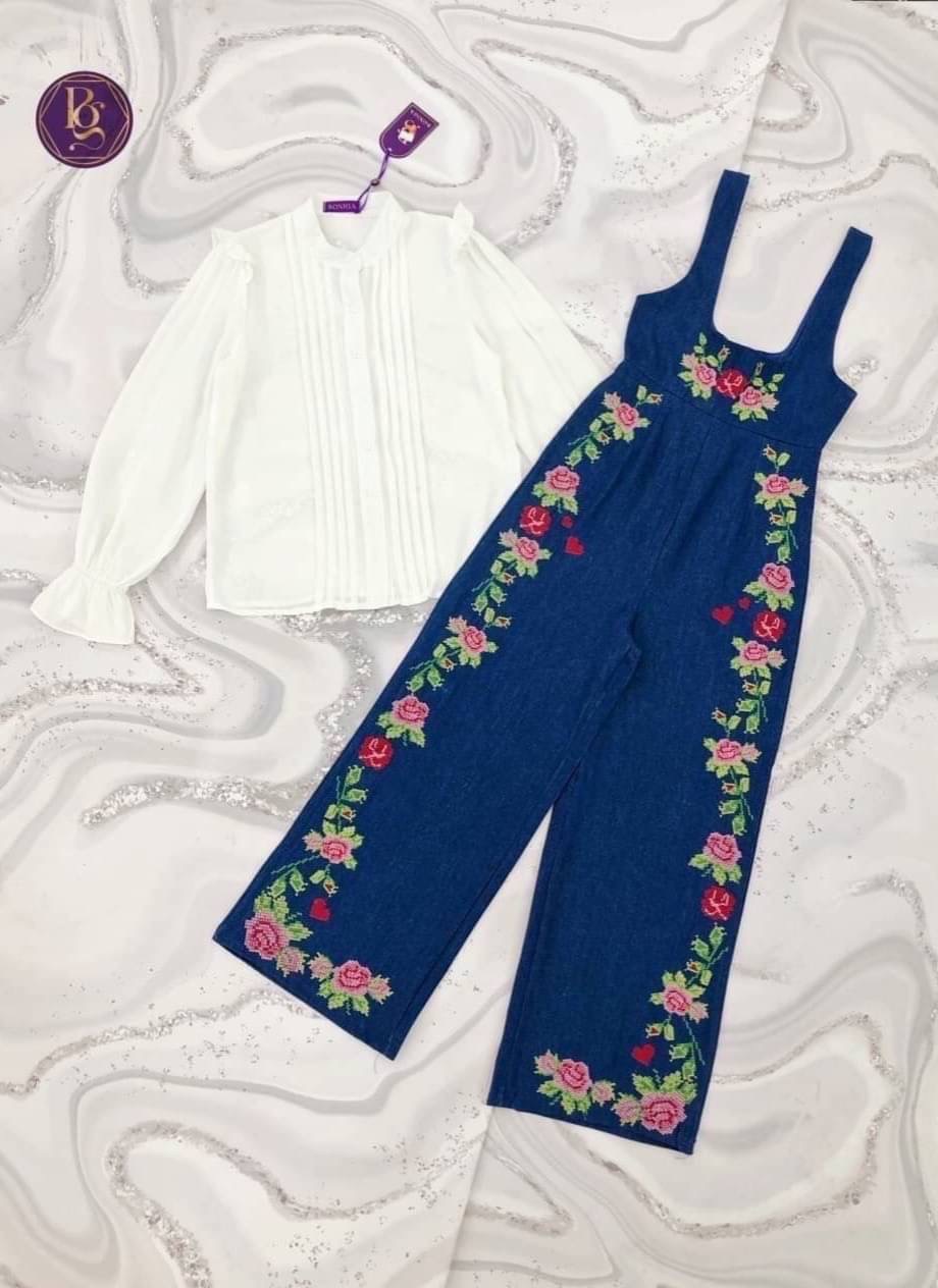 Set จั๊มสูทวินเทจ เซ็ต 2 ชิ้น เสื้อเชิ้ตขาว มาพร้อม จั๊มยีนส์วินเทจงานปักทั้งชุด ปักสวย ปักละเอียด งานสวยจ้า สินค้าคุณภาพ (พร้อมส่ง)