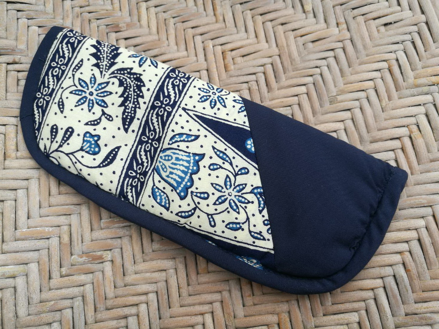 กล่องแว่น ซองใส่แว่น บุฟองน้ำ