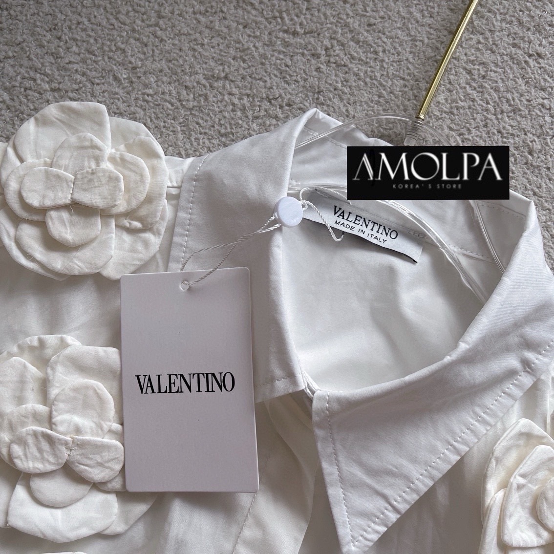 SHIRT VALENTINO งาน Hiend งานดีมาก มีน้ำหนักสุดๆ เย็นมากๆ ห้ามพลาดเลยน๊า สวยสุดๆ : สินค้าคุณภาพ (พร้อมส่ง)