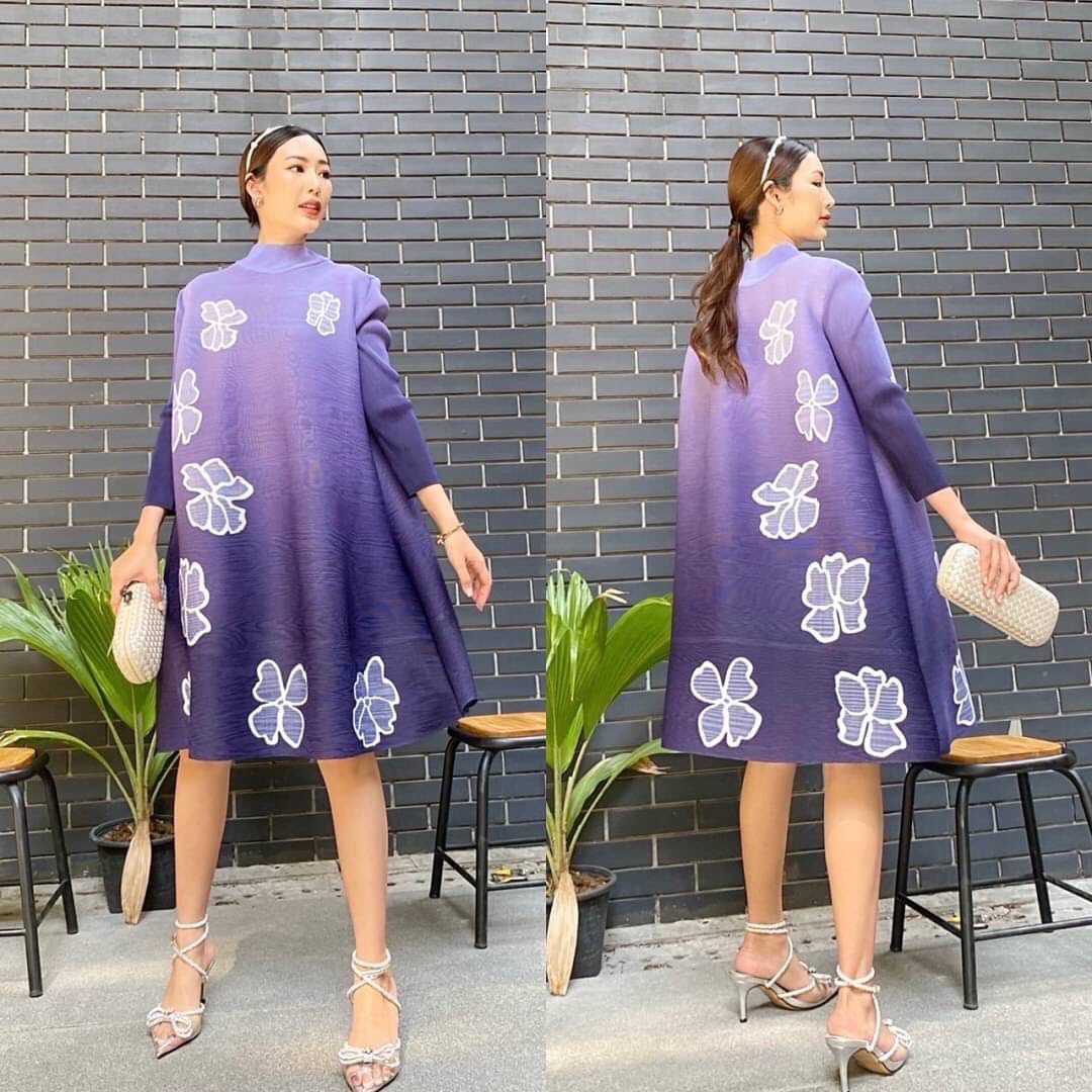 มินิเดรสอัดพลีท 🥰 Premium สวยงาม แบบงานแบรนด์ ทรงคอปีน แขน 4 ส่วน สินค้าคุณภาพ (พร้อมส่ง)