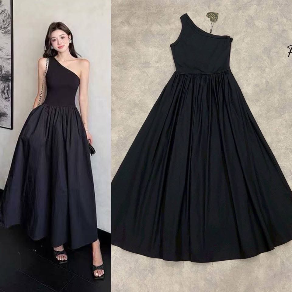 เดรสไหล่เดียวตัวยาวสีดำก้านบนเป็นผ้ายืดใส่เข้ารูปตามรูปต่อกระโปรงบานพองตัวยาว ใส่สบาย : สินค้าคุณภาพ (พร้อมส่ง)