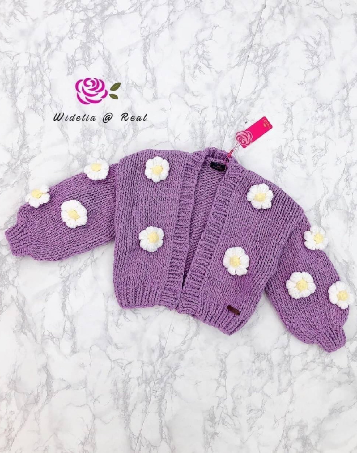 Jacket แจ็คเก็ตแสนสวย งานเกรดพรีเมี่ยม คุณขางานสวยอลังการมาก แต่งดอกไม้ดอกใหญ่ๆโครตน่ารักเลยค่ะ เนื้อผ้าหนานุ่ม ใส่อุ่นสบาย ใส่สบาย : สินค้าคุณภาพ (พร้อมส่ง)