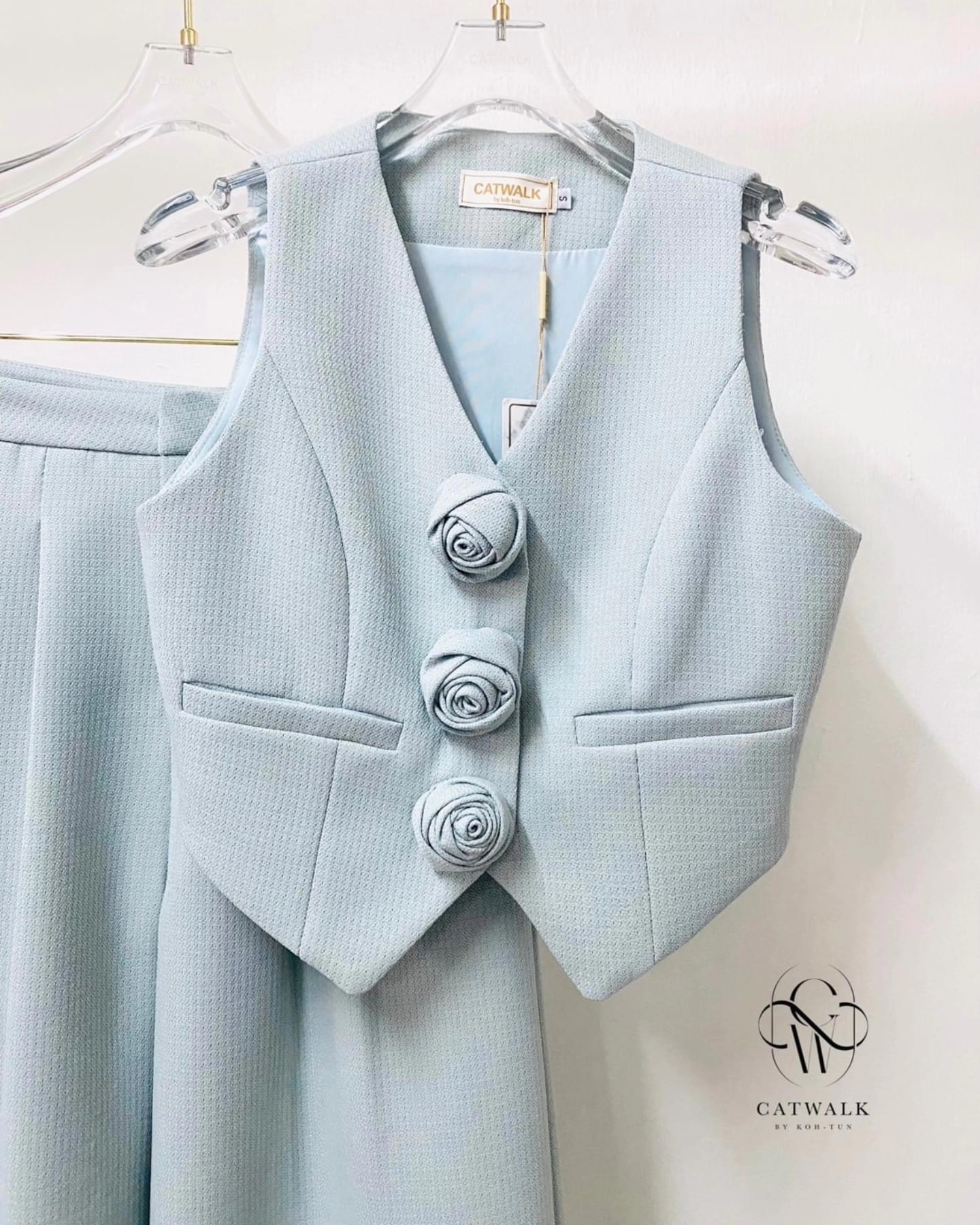 เซตเสื้อ Vestแต่งดอกไม้ +กางเกงทรงสวย เนื้อผ้าทอ ลายเกรดเอ ใส่สบาย : สินค้าคุณภาพ (พร้อมส่ง)