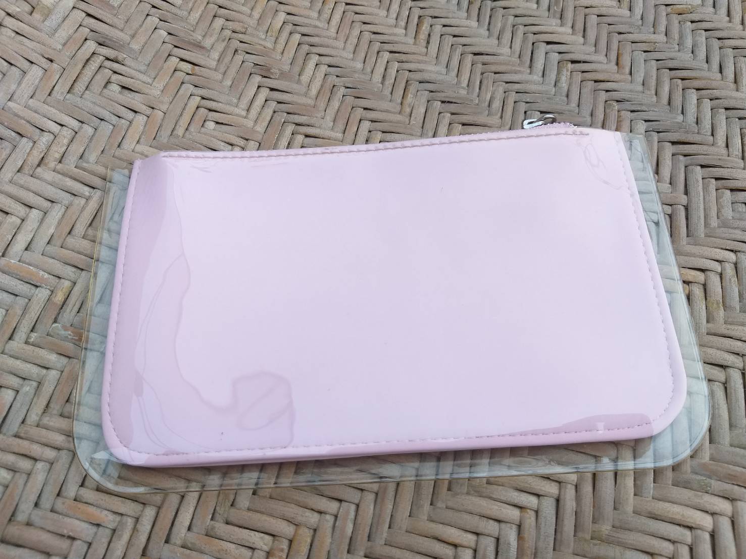 กระเป๋าเอนกประสงค์ Dior ของแท้ (ของใหม่)