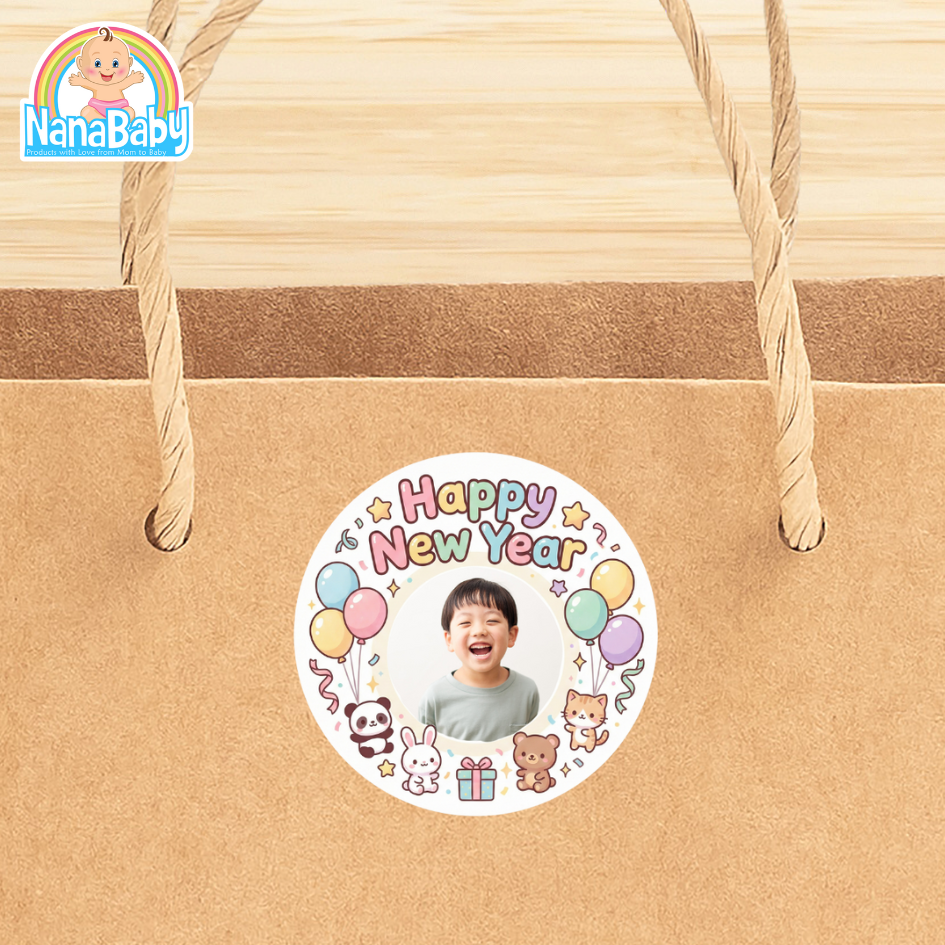 สติกเกอร์ปีใหม่ สำหรับติดขนม ของแจกปีใหม่ ขนาด 4 ซม (28 ดวง)