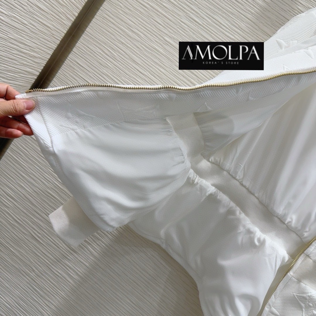 JACKET LV 3D งาน 1 : 1 งานสวยสุด ปัง เนื้อผ้าดีม๊าก ผ้าใส่สบายมาก ห้ามพลาดใส่สบายสุดๆ ใส่สบาย : สินค้าคุณภาพ (พร้อมส่ง)