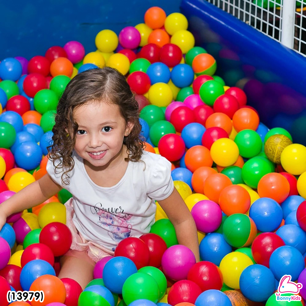 (13979) ลูกบอลใส 100 ลูก คละ 6 สี ปลอดภัยปราศจากสารอันตราย