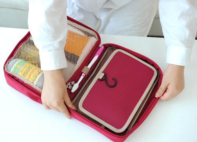 กระเป๋าใส่อุปกรณ์อาบน้ำ คุณภาพดี แขวนได้ สำหรับเดินทาง ท่องเที่ยว พกพาสะดวกมี 4 สี 4 ลายให้เลือก