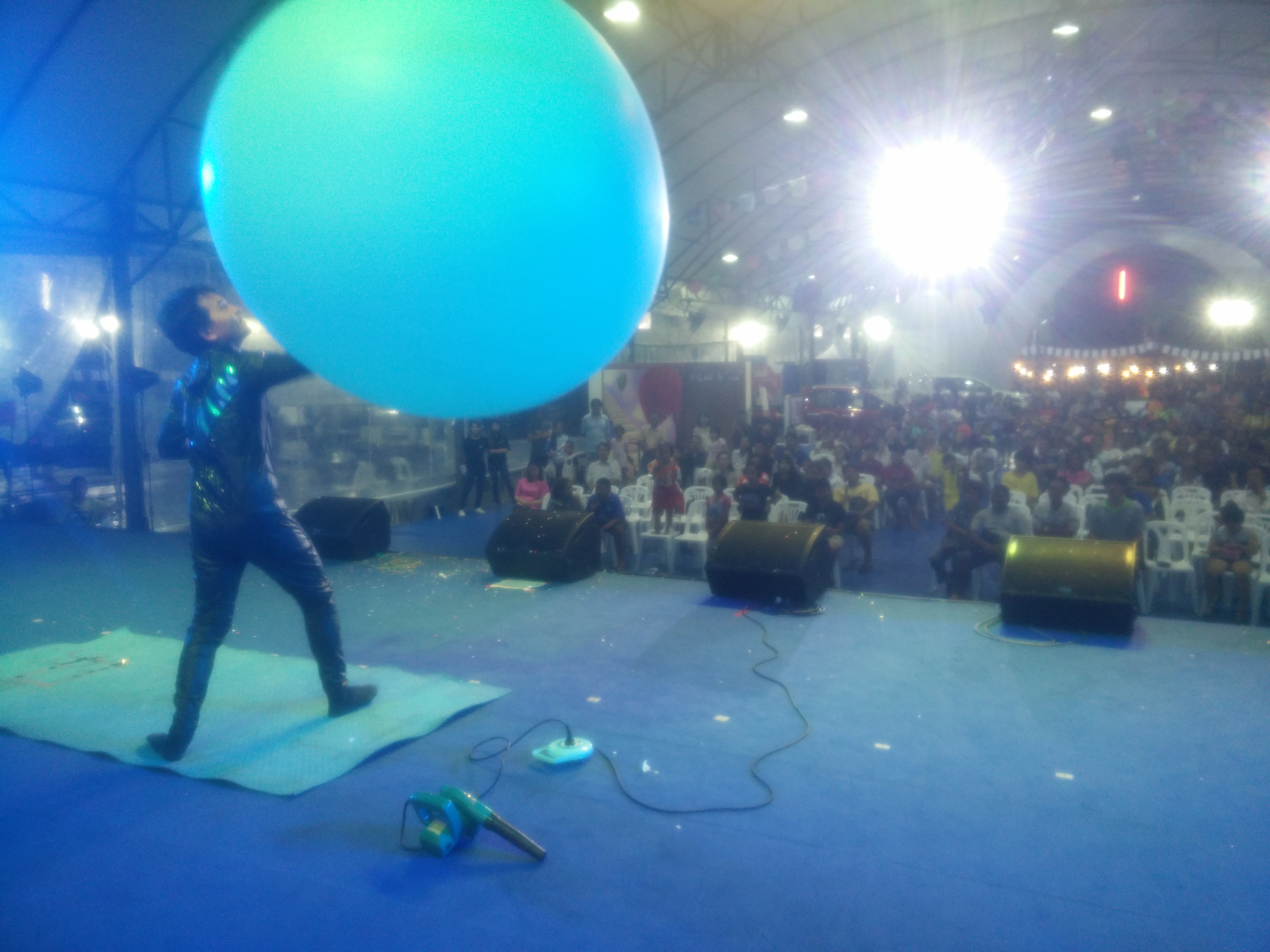 Balloon Man บอลลูนแมน มายากล การแสดง โชว์ บูทโตโยต้า จังหวัดชลบุรี 8-12/10/2559