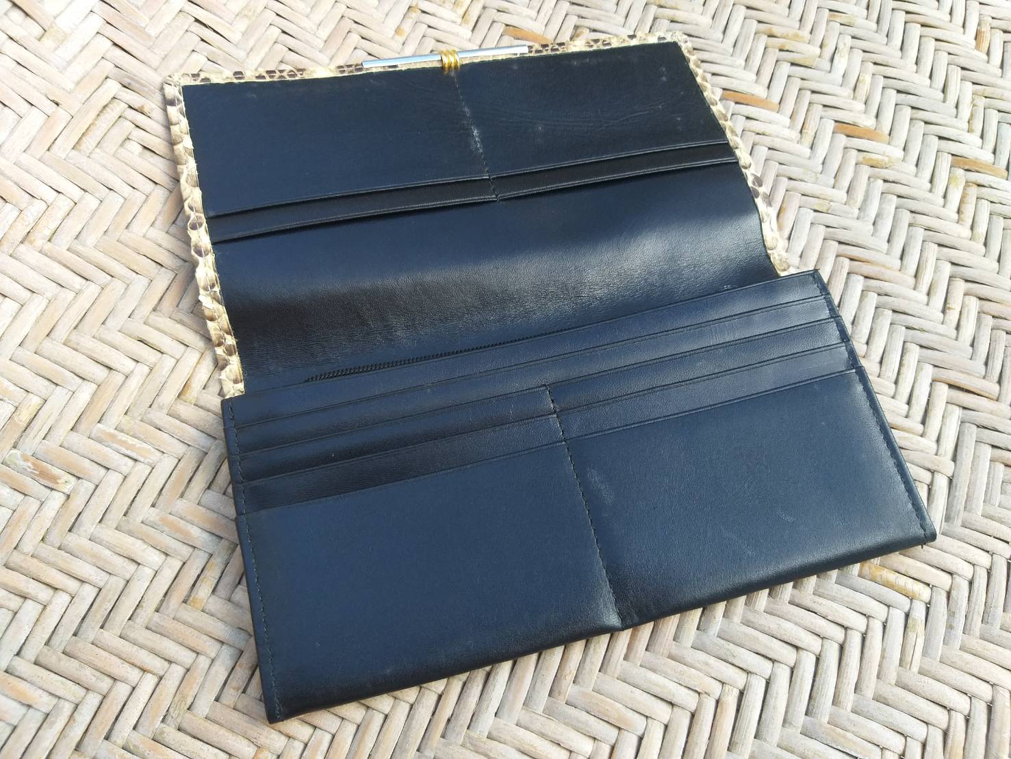 กระเป๋าสตางค์หนังงูแท้ KATORIYA หนังแท้ทั้งใบ (ของใหม่)