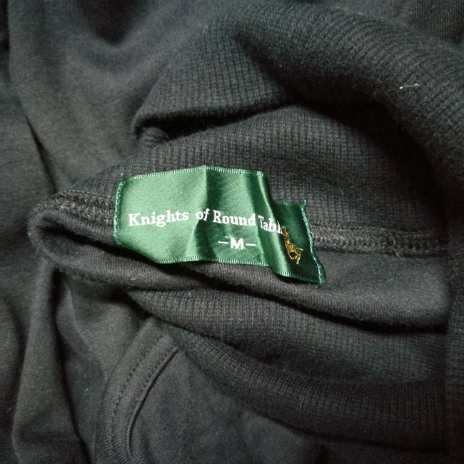 เสื้อแขนยาวคอเต่า knight of round table