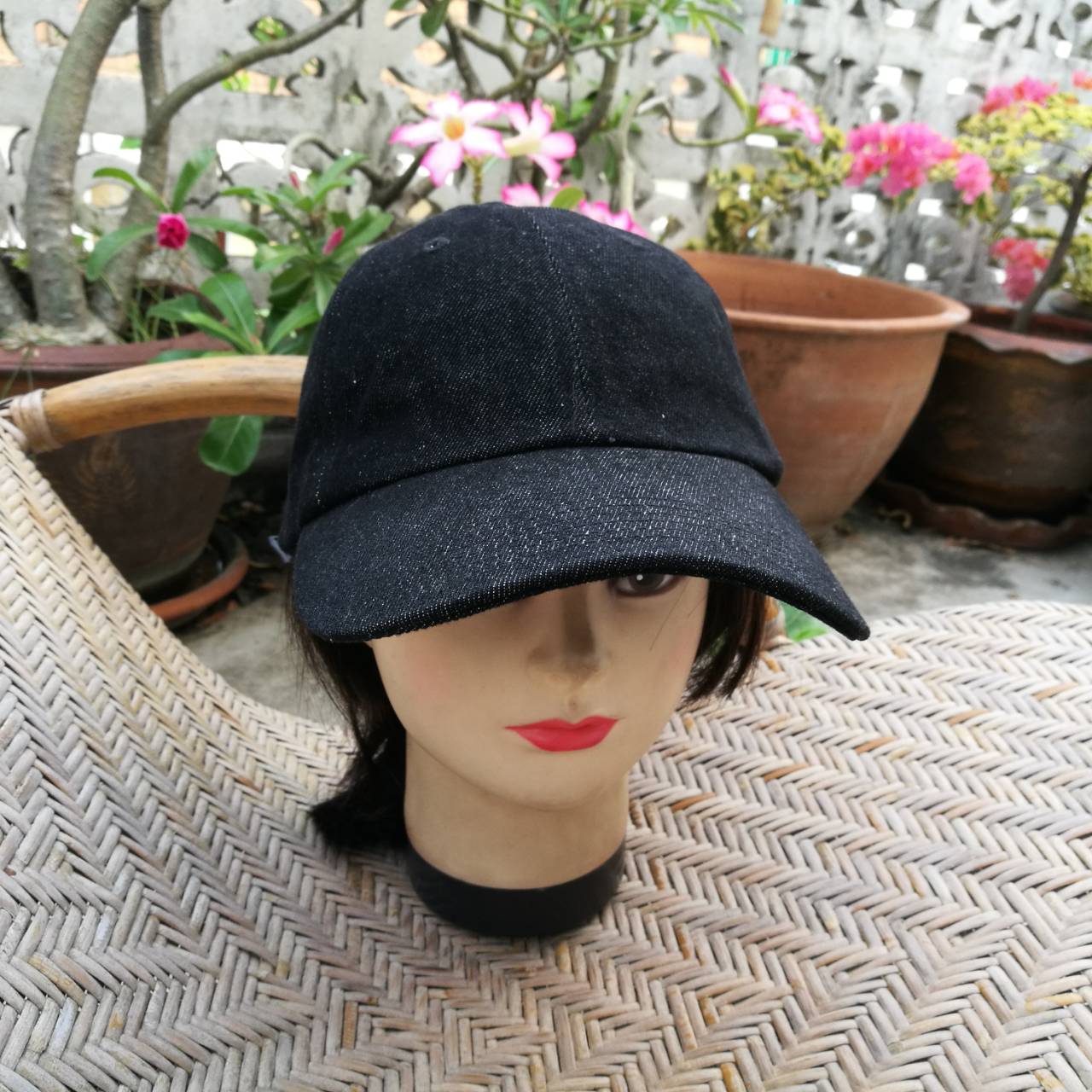 หมวกแก๊ปผ้ายีนส์ GU สวยเรียบๆ น่าใส่มาก (ของใหม่)