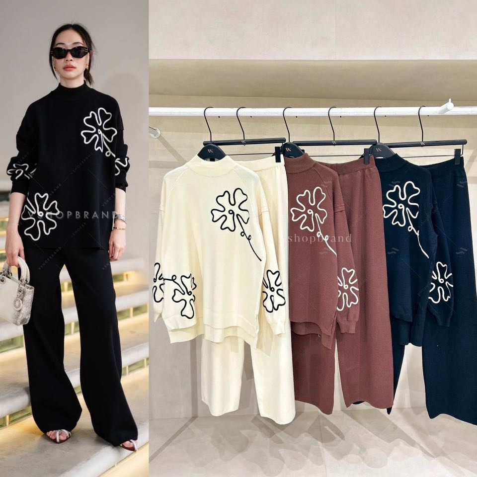 Set เสื้อแขนยาวไหมพรมคอเต่า ปักดอก+กางเกงขายาว ใส่สบาย : สินค้าคุณภาพ (พร้อมส่ง)