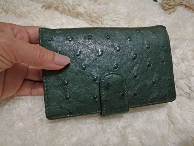 กระเป๋าสตางค์หนังนกกระจอกเทศ