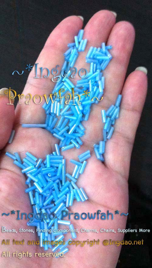 BU6-260AB ลูกปัดปล้องอ้อย ยาว 6 มิล. สีฟ้าเหลือบรุ้ง (20 กรัม)