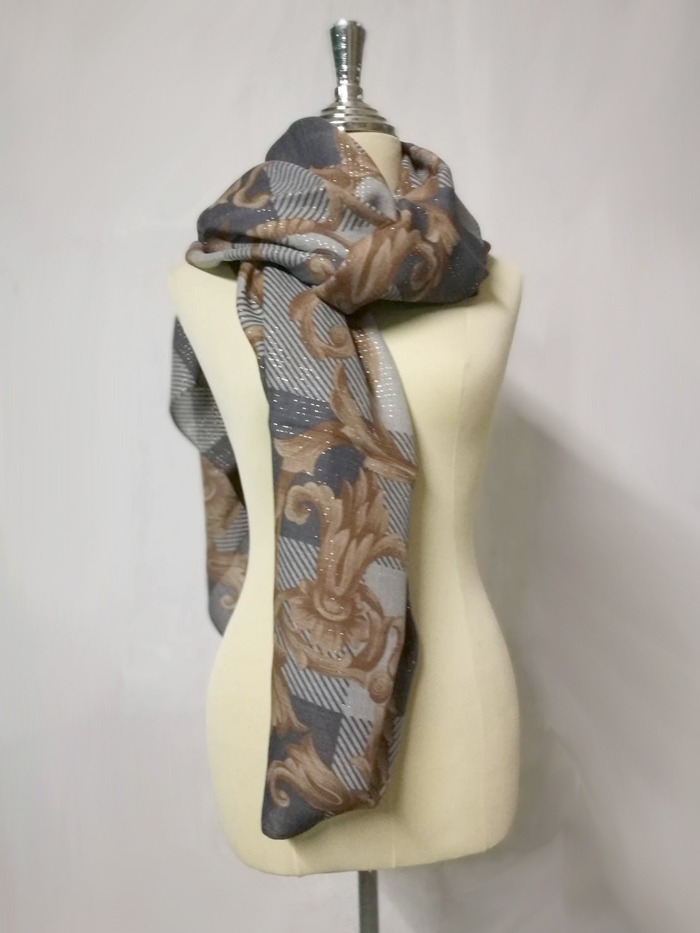 ผ้าพันคอ ผ้าคลุมไหล่ ผ้าขนสัตว์ไหมดิ้นทอง (ของใหม่)