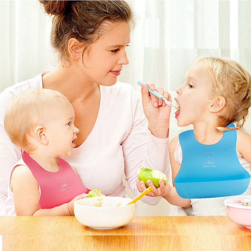 ผ้ากันเปื้อนเด็ก 1-3 ปี ผ้ากันเปื้อนซิลิโคนเด็ก ผ้ากันเปื้อนกินข้าวเด็ก มีถาดรองเศษอาหาร ซิลิโคนนิ่ม Baby Bear Soft Bib