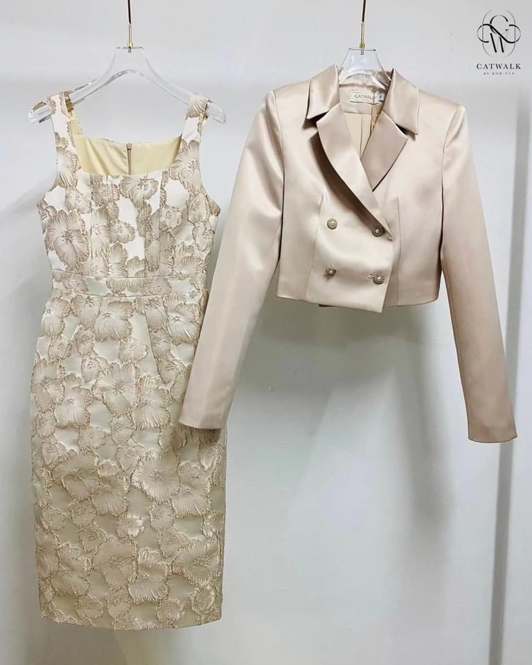 เซตเดรสผ้าทอลาย+เสื้อสูทครอป เนื้อผ้าเกรดเอ ผ้าสวยมาก ใส่สบาย สินค้าคุณภาพ (พร้อมส่ง)