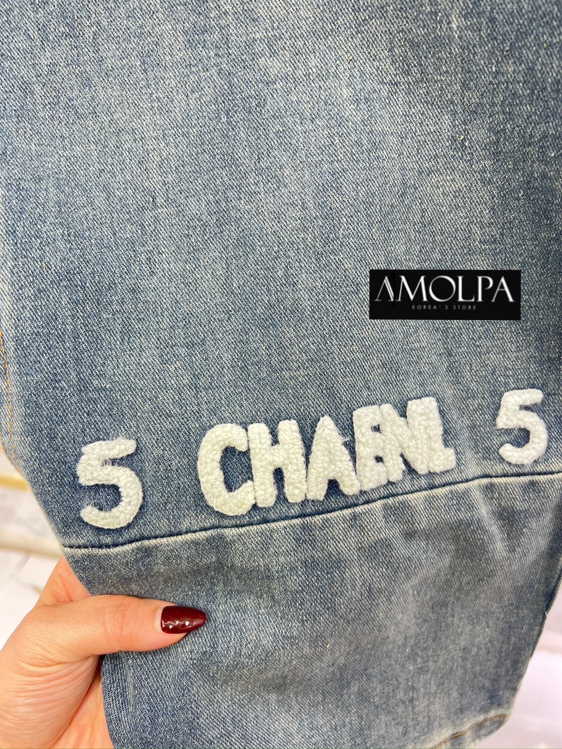 กางเกงขายาว CHANEL DENIM งาน hiend ไม่มีเอ้าท์ งานสวยชนช๊อปสุดๆ ปังที่สุดล๊าวววว รุ่นสุดคลาสสิคก็มา งานปัก งานสวยยยยสุดๆค้า งานใส่สบายสุดๆห้ามพลาดเลยจ้า ใส่สบาย : สินค้าคุณภาพ (พร้อมส่ง)