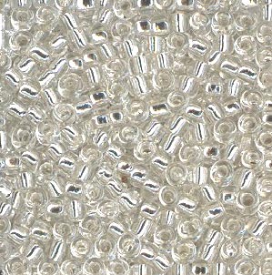 SB8-001 ซีดบีดไซส์กลาง 3 มิล. สีขาวใสแกนสีเงิน Silverlined Crystal (20 กรัม)