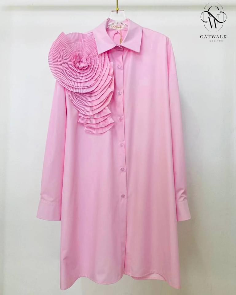 เดรสเชิ้ตแต่งดอกไม้อัดพลีท เนื้อผ้าเกรดเอ สินค้าคุณภาพ (พร้อมส่ง)