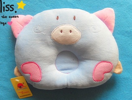 หมอนหลุมเด็กอ่อน หมูน้อยนุ่มนิ่ม ปักผ้าคละสี