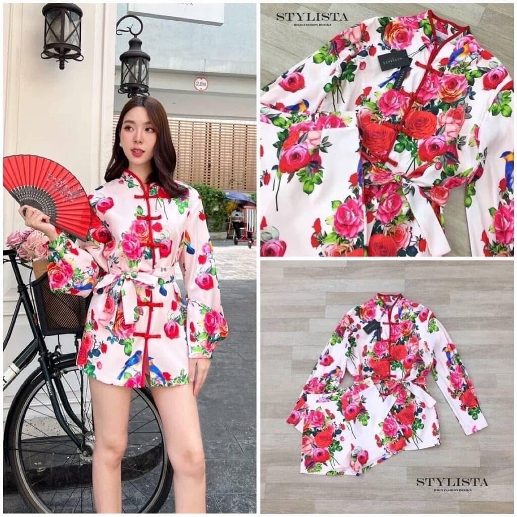 เซตกี่เพ้า เสื้อกี่เพ้าแขนยาว ลายดอกไม้ ลายคมชัด สดใสต้อนรับตรุษจีน มาพร้อมกับกางเกงขาสั้นเข้าชุด ใส่สบาย : สินค้าคุณภาพ (พร้อมส่ง)