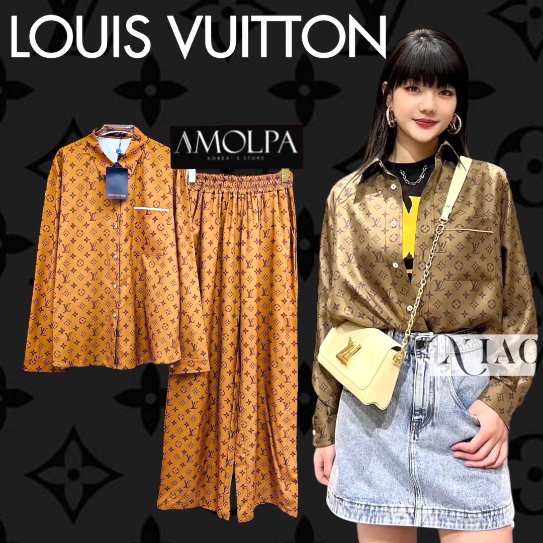 SET PAJAMAS LV งานใหม่ ตัวเสื้อเป็นเชิ้ต LOUIS VUITTON เด่นเป็นสง่า มาพร้อมกางเกงขายาว ใส่เข้ากันลงตัว งานน่ารักมาก ผ้าดี๊ดีย์ เนื้อผ้าดีมากๆค่ะค๊าลูกค้า ใส่แล้วเย็นๆ ใส่สบาย : สินค้าคุณภาพ (พร้อมส่ง)
