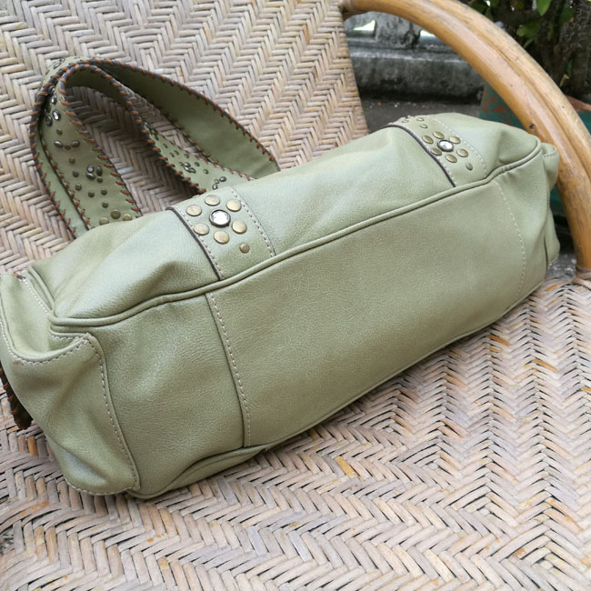 กระเป๋าหนังแท้ NINE WEST สีสวยหายาก ช่องเยอะมาก สวยค่ะ