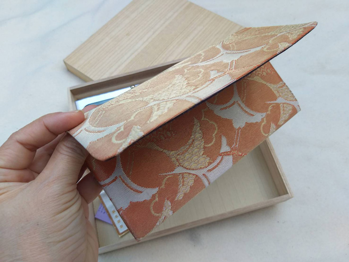 เซ็ทกระเป๋าสตางค์ สวยมาก เป็นของขวัญได้เลย (ของใหม่)