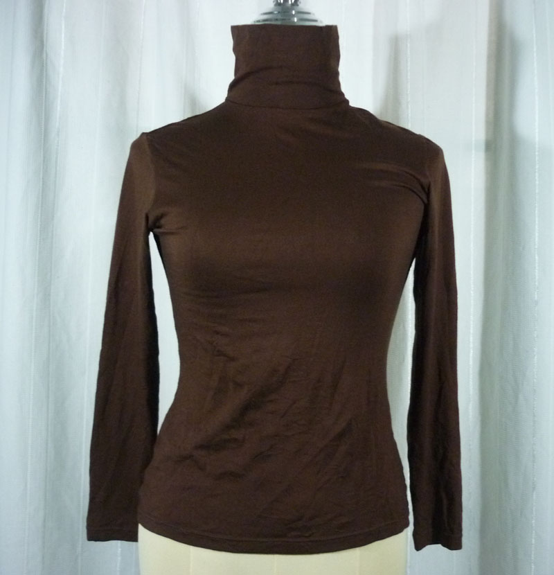 เสื้อฮีทเทคหญิง สีน้ำตาล Uniqlo heattech Sz M