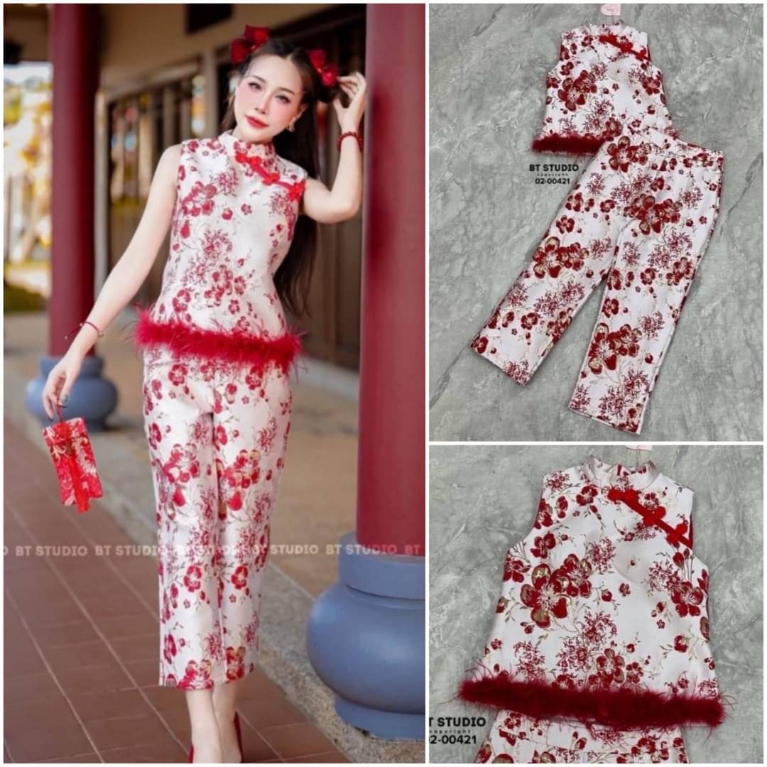 เซท 2 ชิ้น เสื้อแขนกุดแต่งกุ้นแทบแดงเฉียงติดกระดุมจีน ปลายชายแต่งระบายขน กางเกงขา 7 ส่วน สินค้าคุณภาพ (พร้อมส่ง)