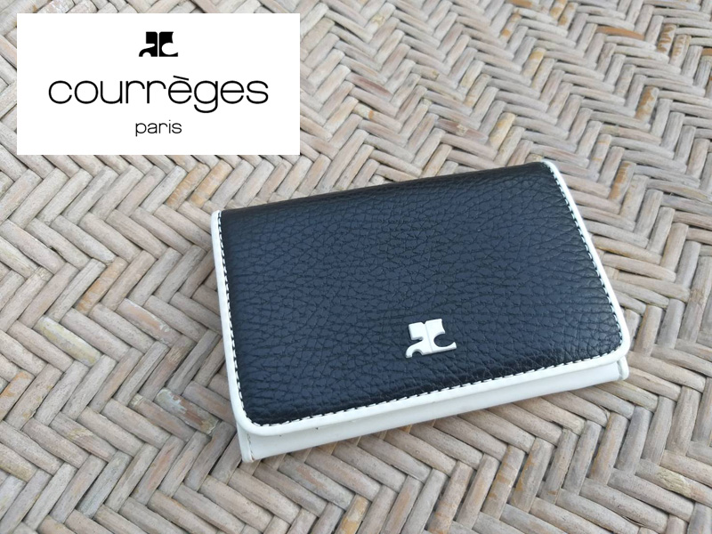 กระเป๋าใส่บัตร Courrèges หนังแท้ ดูดีมาก