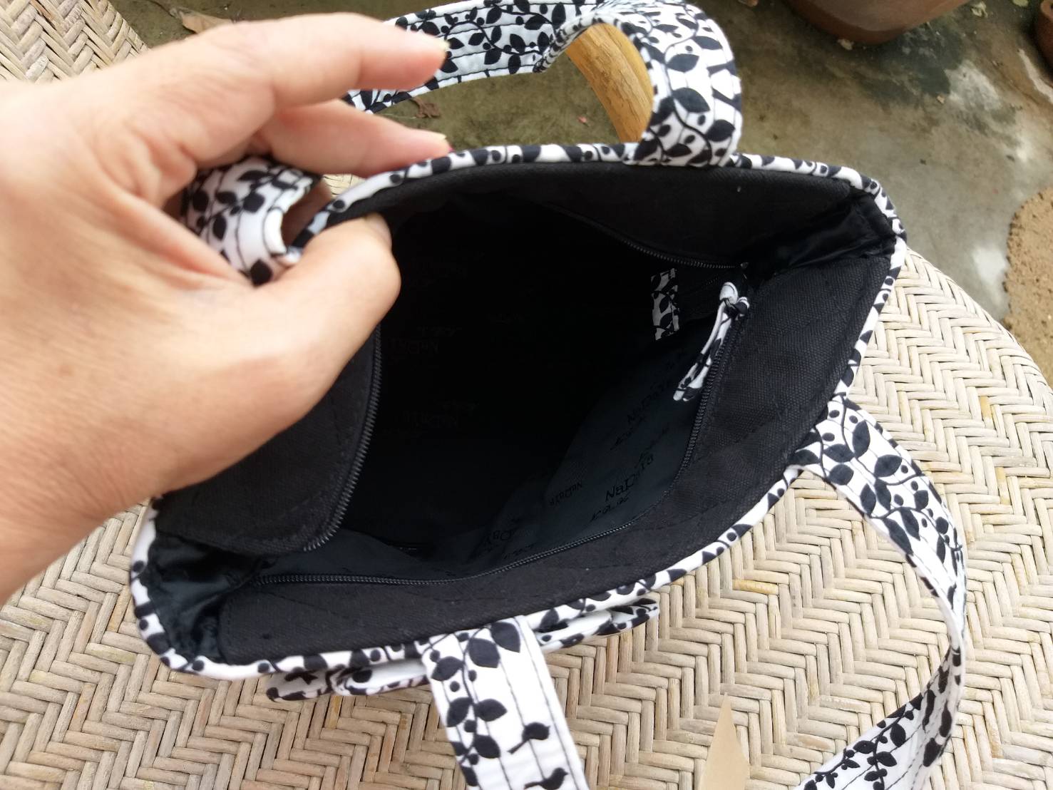 กระเป๋าผ้า NaRaYa น่ารักมาก (ของใหม่)