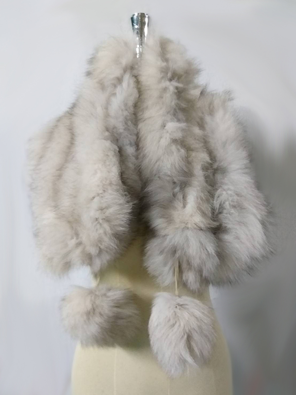 ผ้าพันคอ แต่งโค้ท เฟอร์แรคคูนแท้ อลังการ