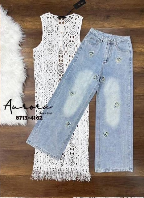 Setเสื้อนิตติ้งถักไหมฉลุตัวยาว โทนสีขาว ผ้าดี๊ดี ผ้าดีมากๆ ทรงปล่อยๆ ใส่สบายๆ ด้านหน้ามีกระดุมแกะใช้งานได้จริง ใส่สบาย : สินค้าคุณภาพ (พร้อมส่ง)