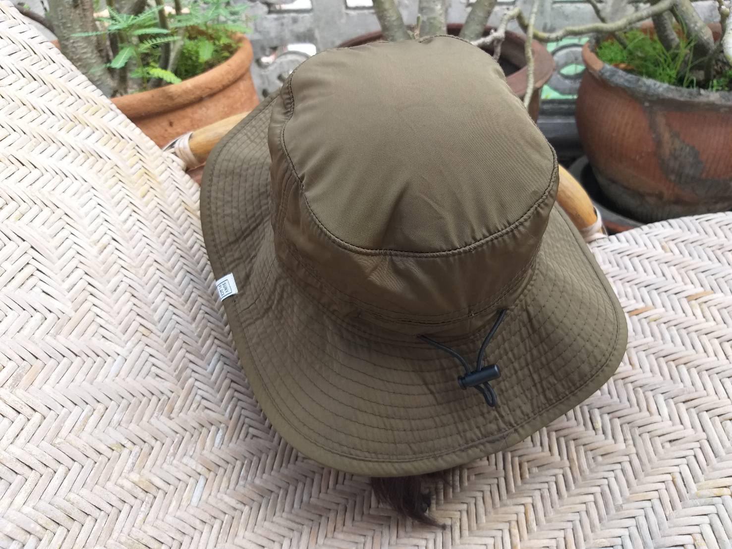 หมวกบักเก็ต หมวกปีกกว้าง แนวลุยป่า (ของใหม่)